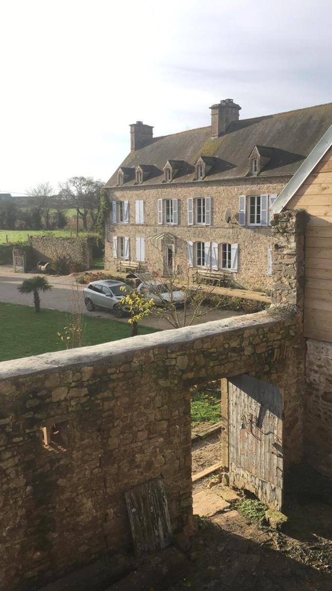 Chambre d’hôtes La Ferté Saint-Floxel Exterior foto